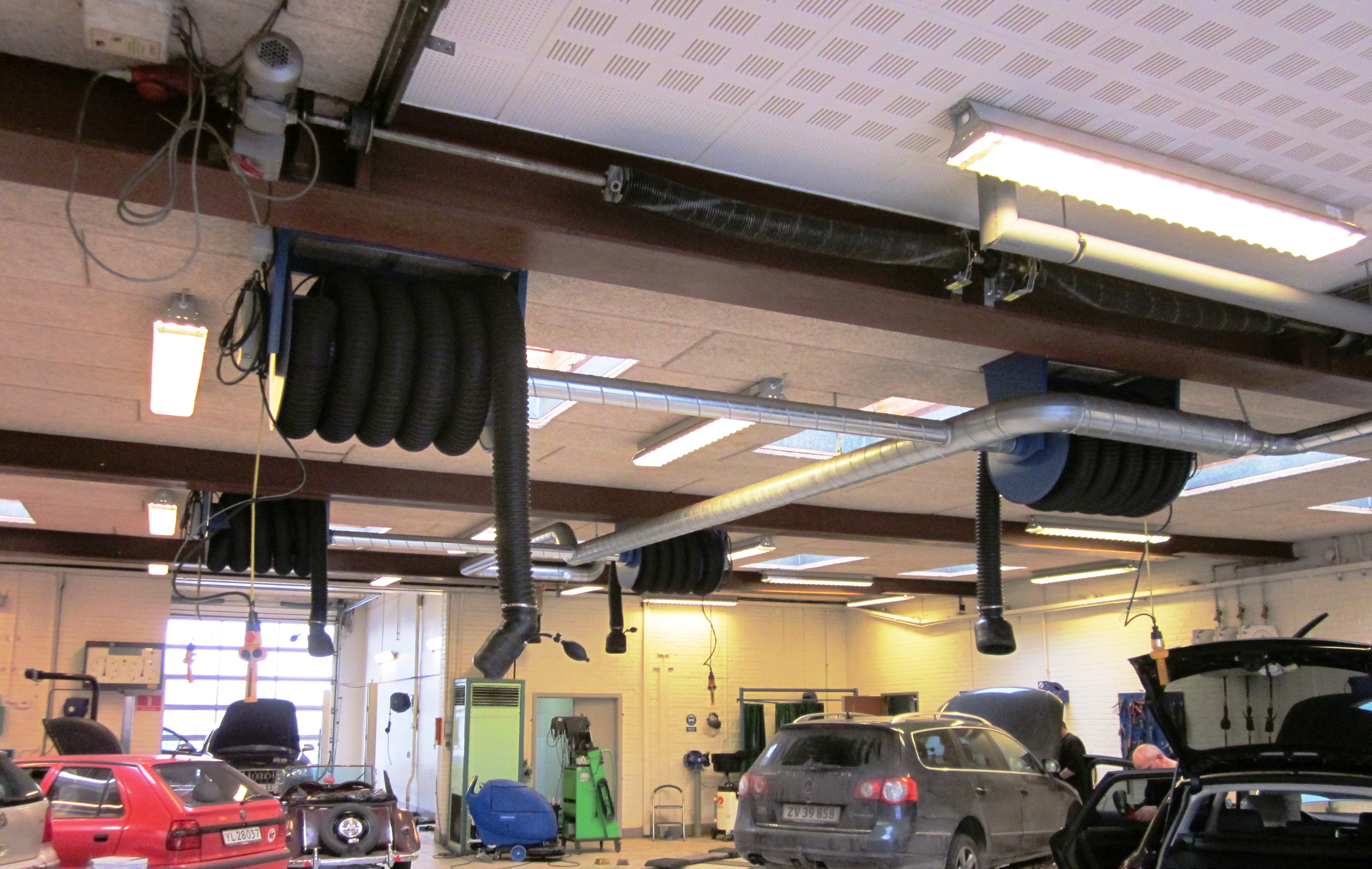 Vehicle Exhaust Fume Hose Reel SRV701 Impact Technical Services